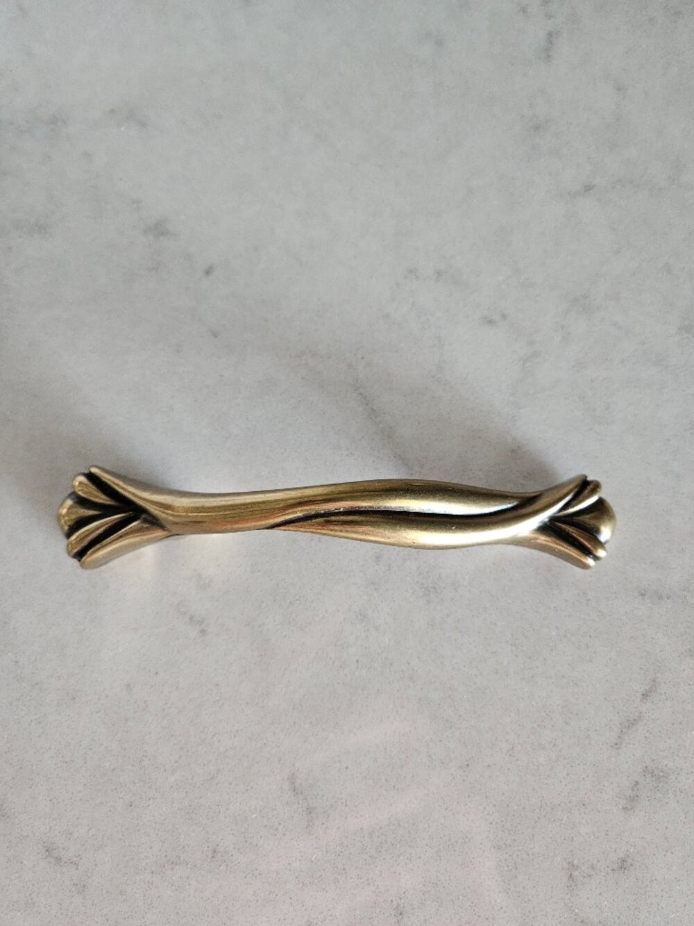 BRAND NEW AMEROCK GUARDIAN 5" L BRASS CABINET HANDLE WITH BLACK GLAZE, #BP147-R1